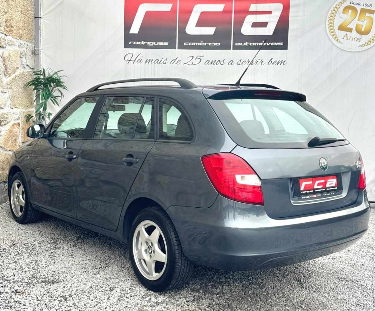 skoda-fabia-break-2009-diesel-1422cc