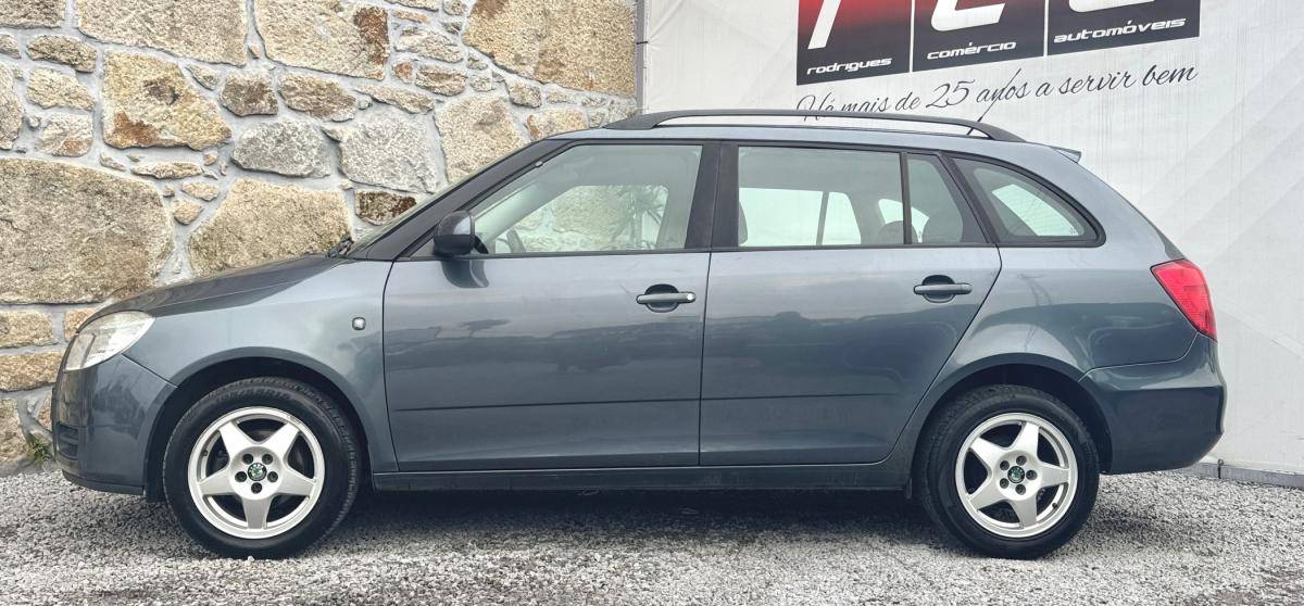 skoda-fabia-break-2009-diesel-1422cc
