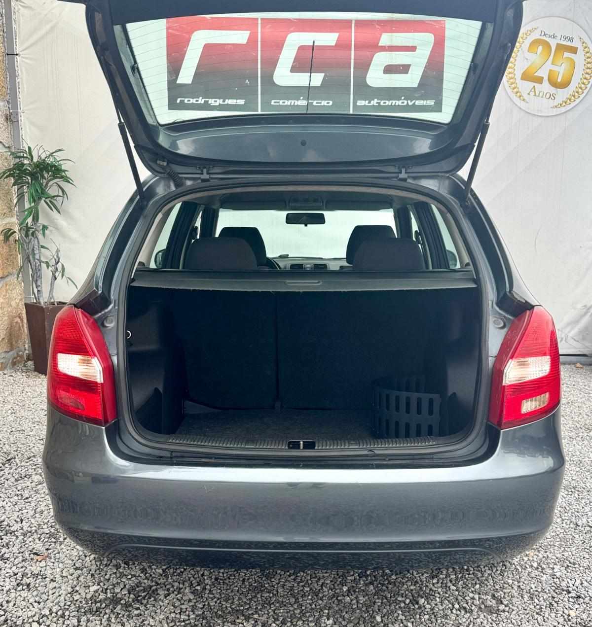 skoda-fabia-break-2009-diesel-1422cc