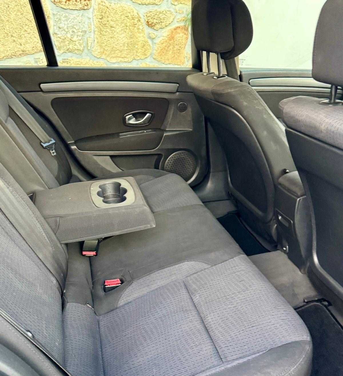 renault-laguna-break-2009-diesel-1461cc