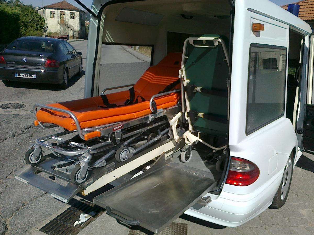 mercedes-benz-classe-e-2001-diesel-2200cc
