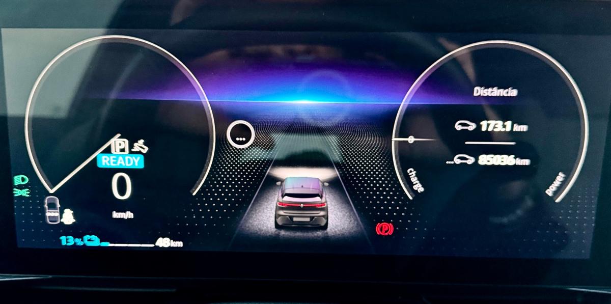 renault-megane-e-tech-2023-eletrico-0cc