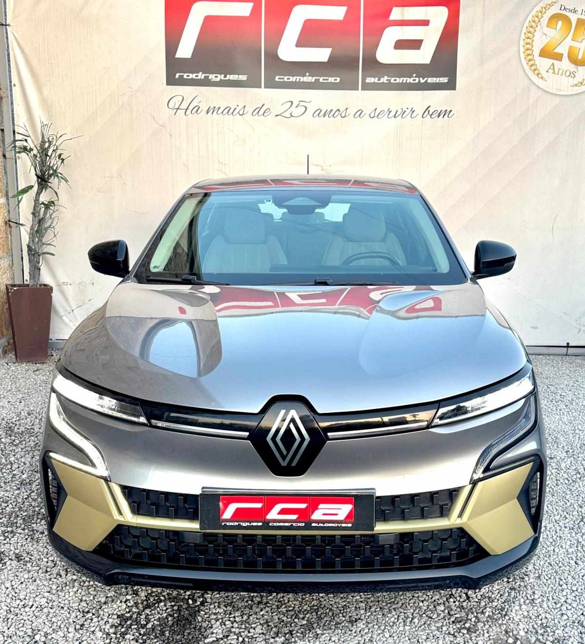 renault-megane-e-tech-2023-eletrico-0cc