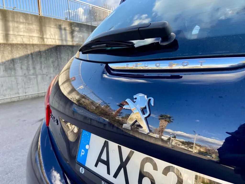 peugeot-208-2019-diesel-1499cc
