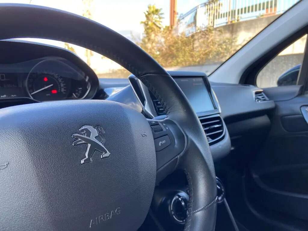 peugeot-208-2019-diesel-1499cc