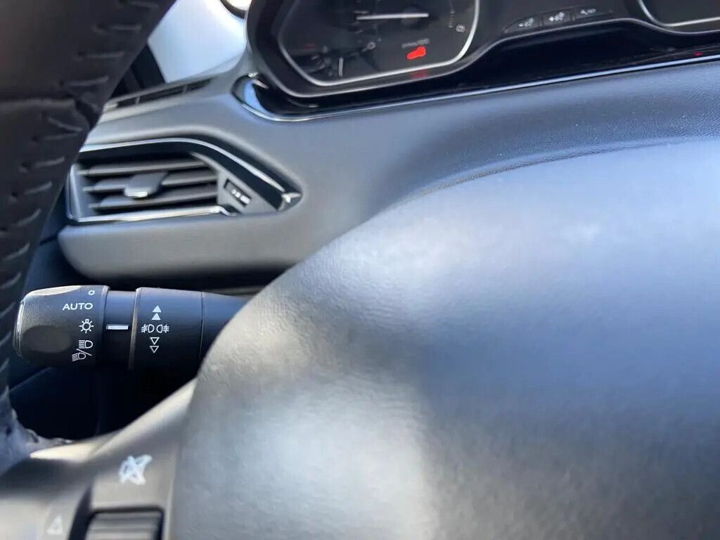 peugeot-208-2019-diesel-1499cc