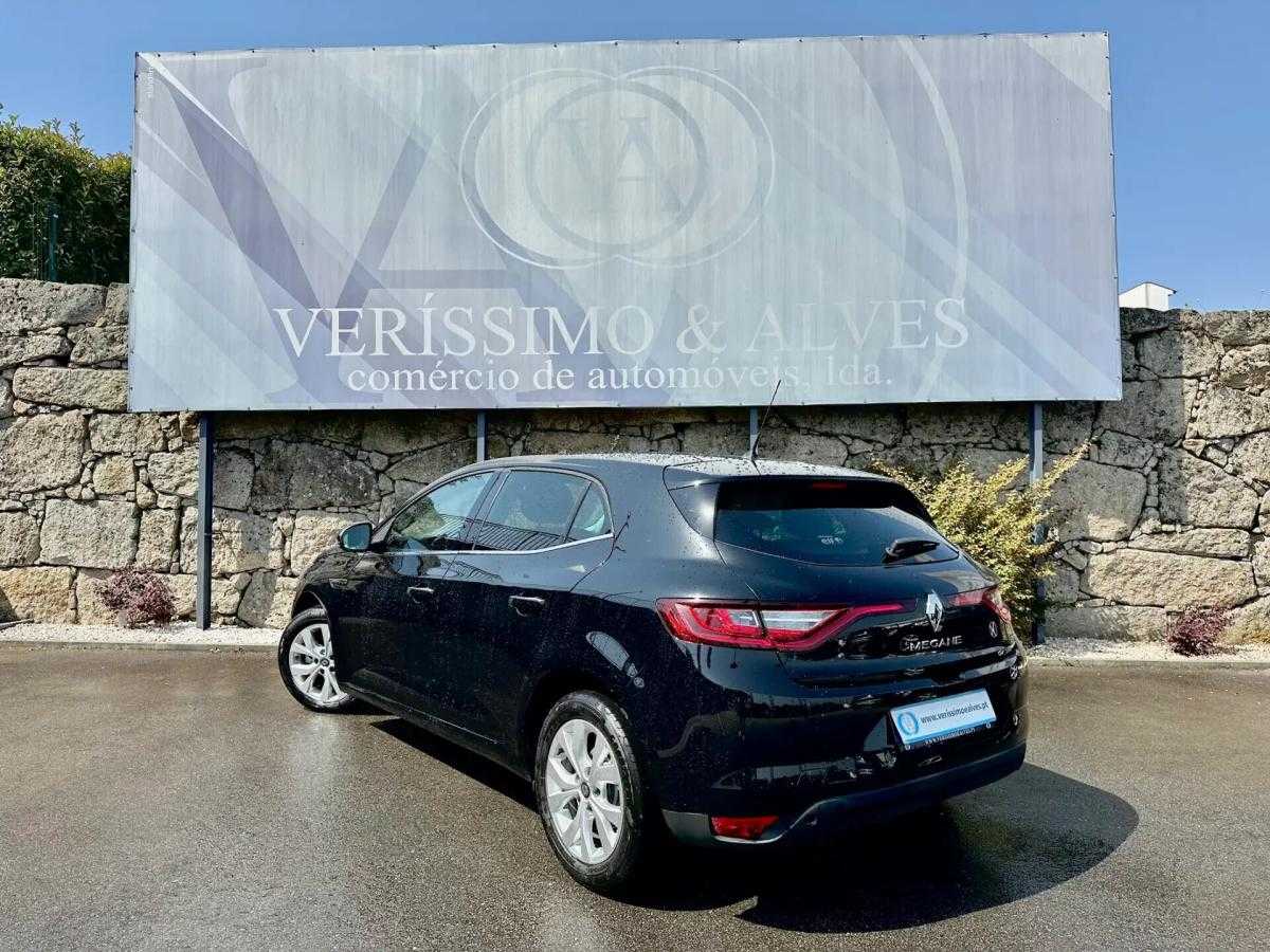 renault-megane-2019-diesel-1461cc
