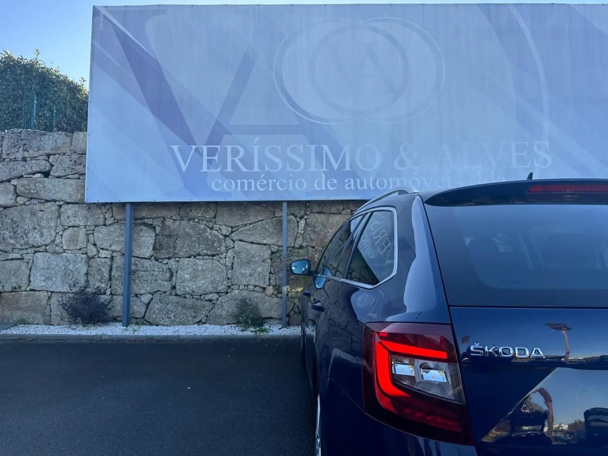 skoda-octavia-break-2018-diesel-1598cc