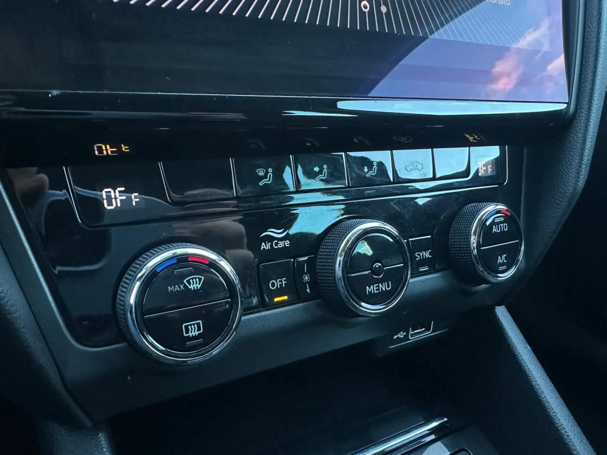 skoda-octavia-break-2018-diesel-1598cc