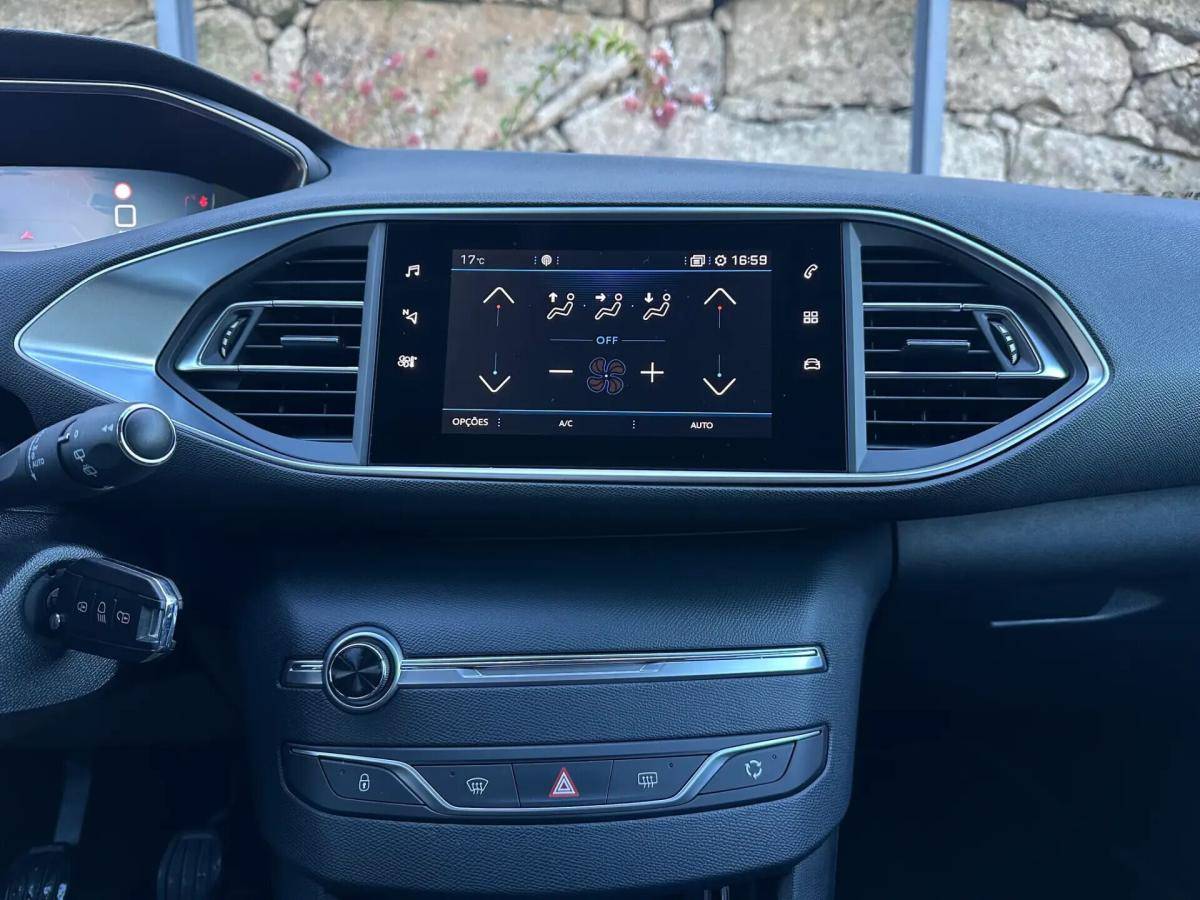 peugeot-308-sw-2020-diesel-1499cc