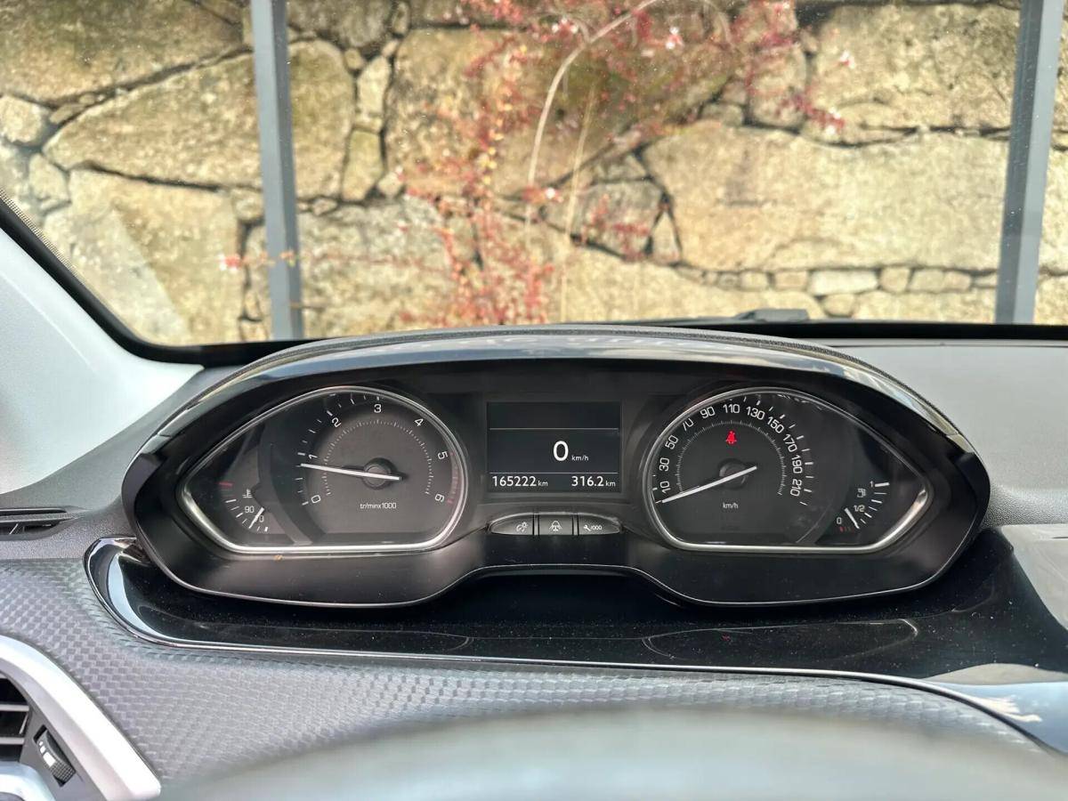 peugeot-2008-2014-diesel-1560cc