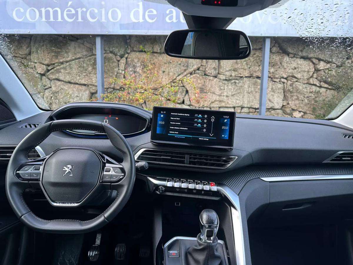 peugeot-3008-2023-diesel-1499cc