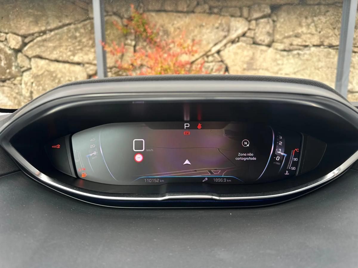 peugeot-5008-2020-diesel-1499cc