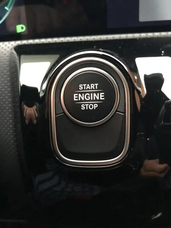 mercedes-benz-classe-a-2021-hibrido-a-gasolina-1332cc