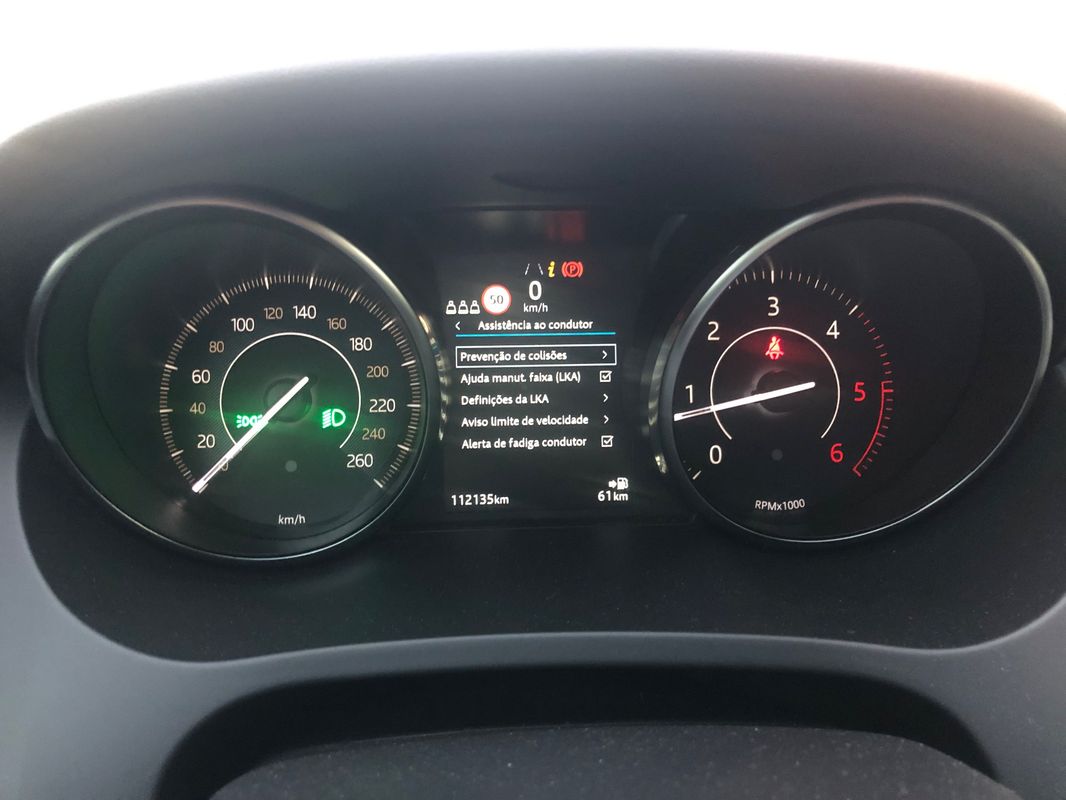 jaguar-e-pace-2018-diesel-1999cc