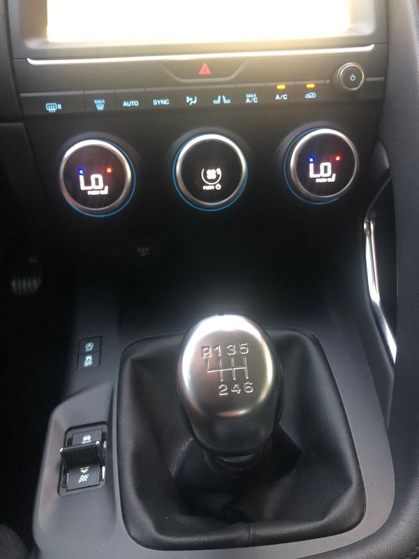 jaguar-e-pace-2018-diesel-1999cc