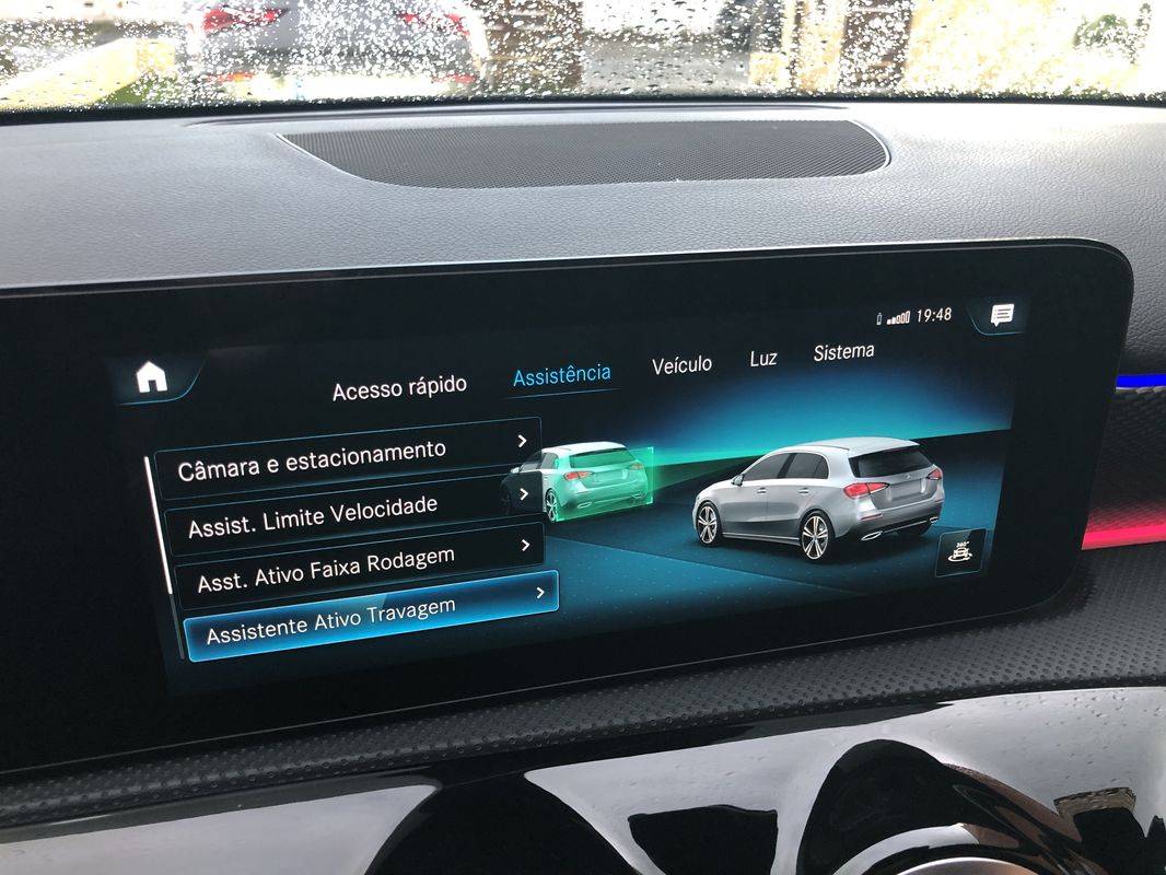 mercedes-benz-classe-a-2021-hibrido-a-gasolina-1332cc
