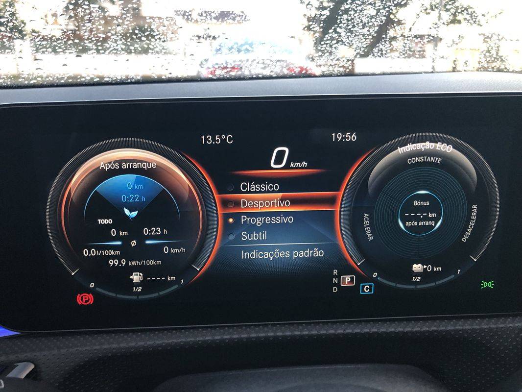 mercedes-benz-classe-a-2021-hibrido-a-gasolina-1332cc