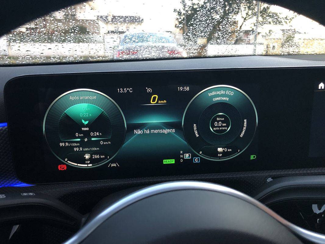 mercedes-benz-classe-a-2021-hibrido-a-gasolina-1332cc
