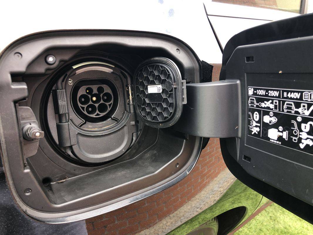 mercedes-benz-classe-a-2021-hibrido-a-gasolina-1332cc