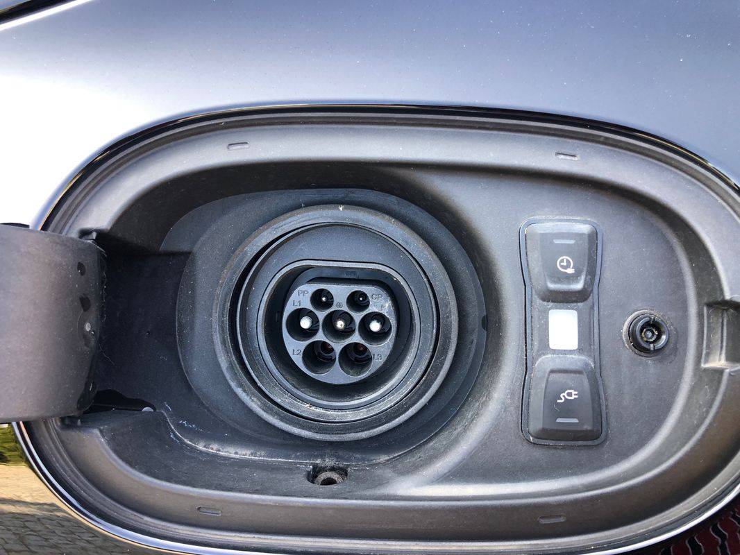 porsche-panamera-2021-hibrido-a-gasolina-2894cc