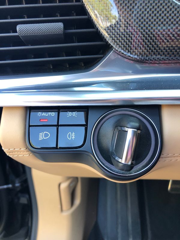 porsche-panamera-2021-hibrido-a-gasolina-2894cc
