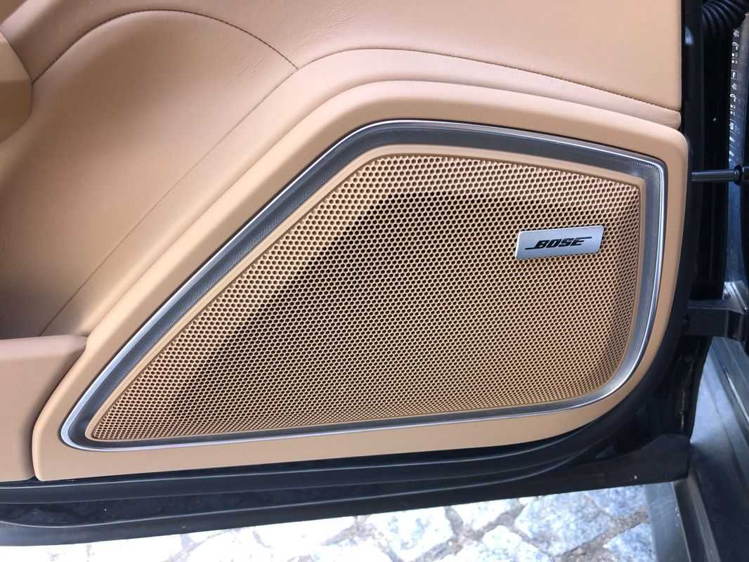 porsche-panamera-2021-hibrido-a-gasolina-2894cc