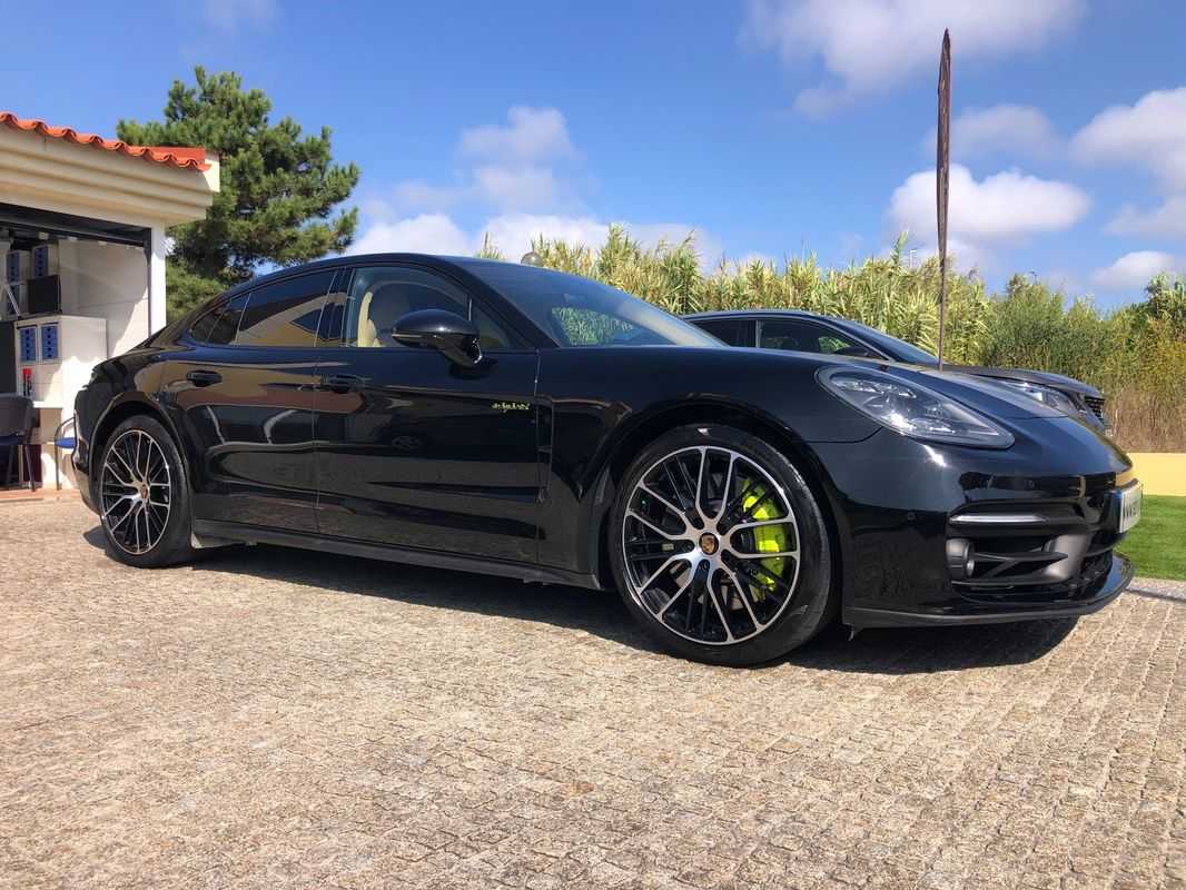 porsche-panamera-2021-hibrido-a-gasolina-2894cc