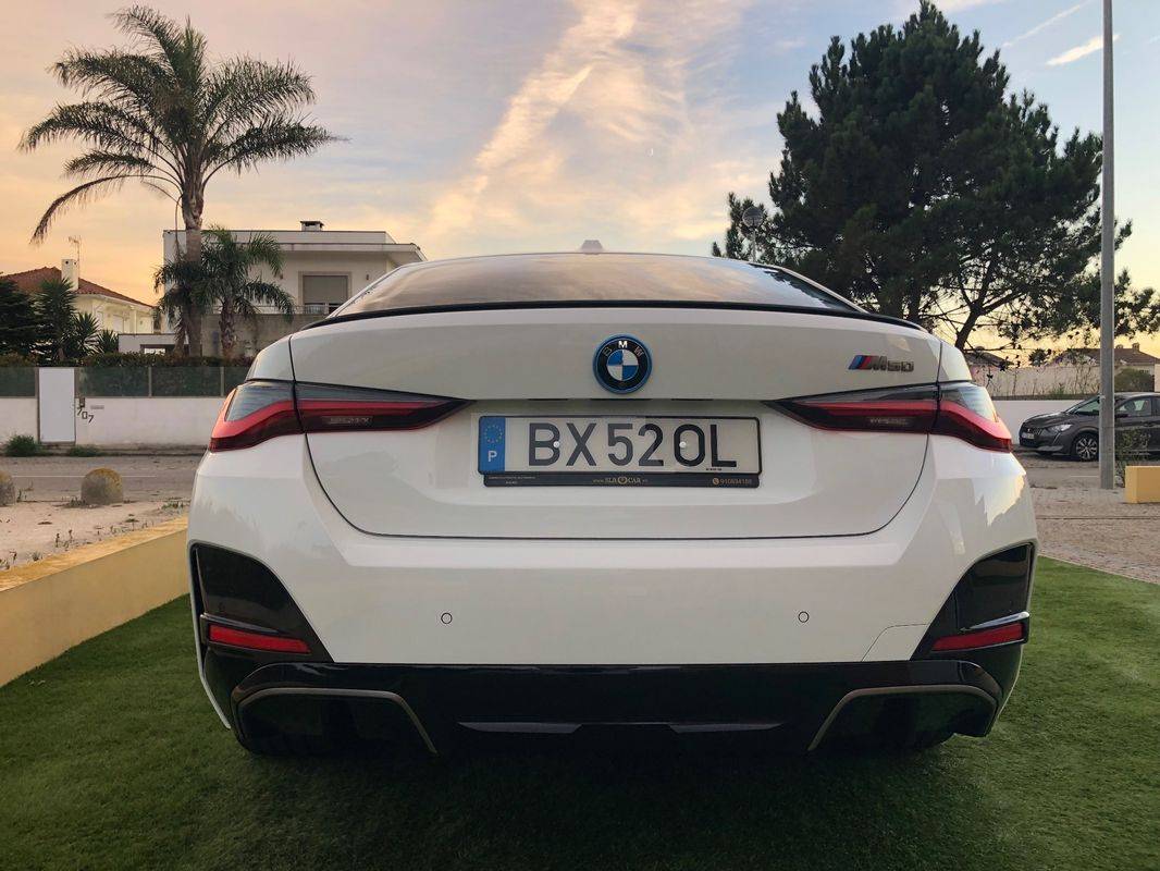 bmw-i4-2022-eletrico-0cc