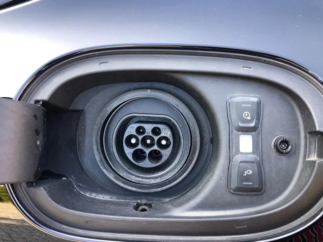 porsche-panamera-2021-hibrido-a-gasolina-2894cc