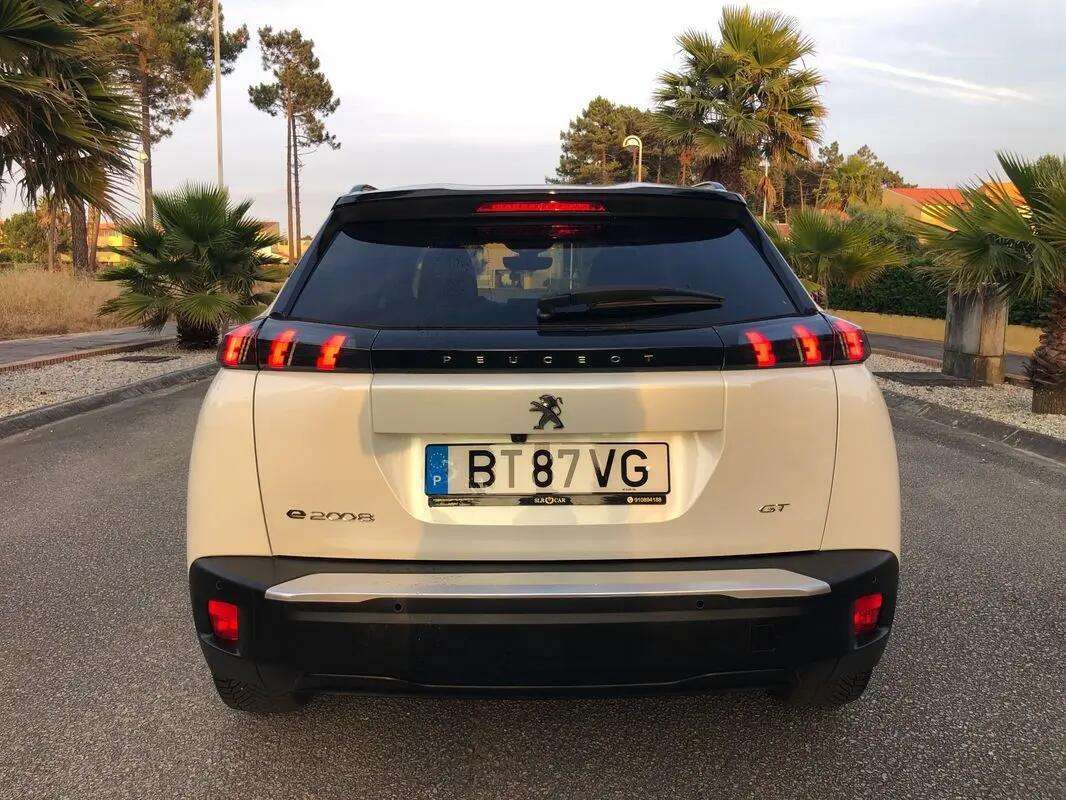 peugeot-e-2008-2021-eletrico-0cc