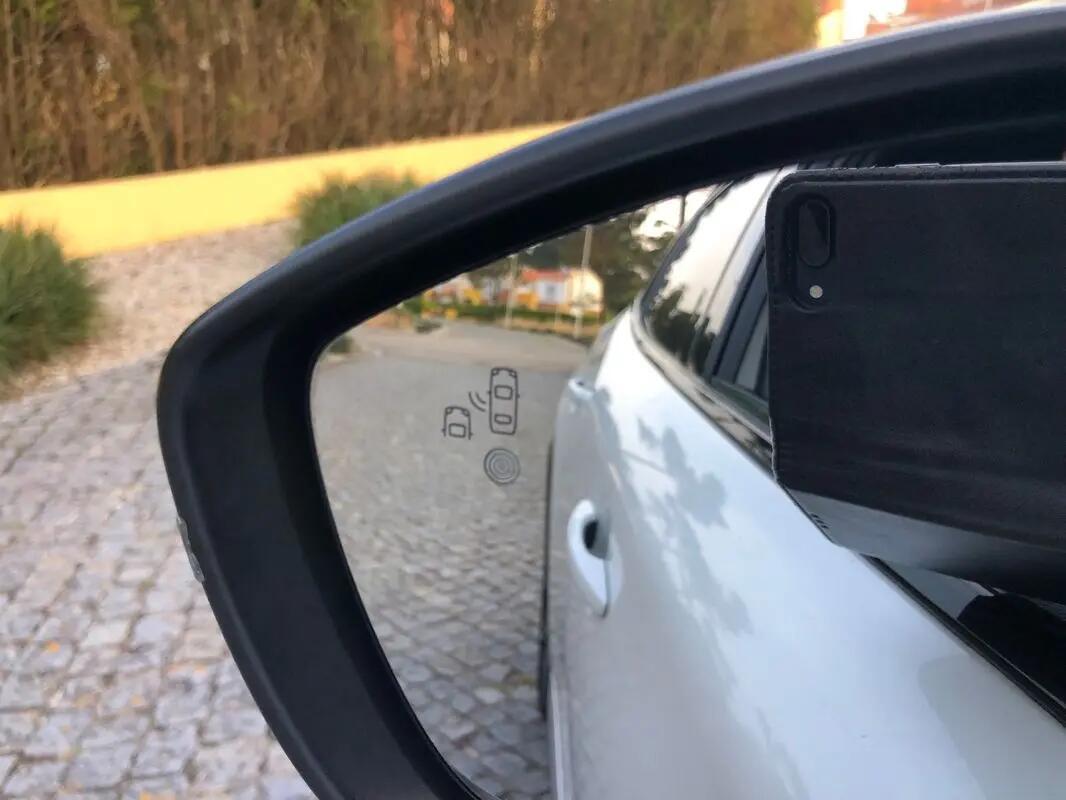 peugeot-e-2008-2021-eletrico-0cc