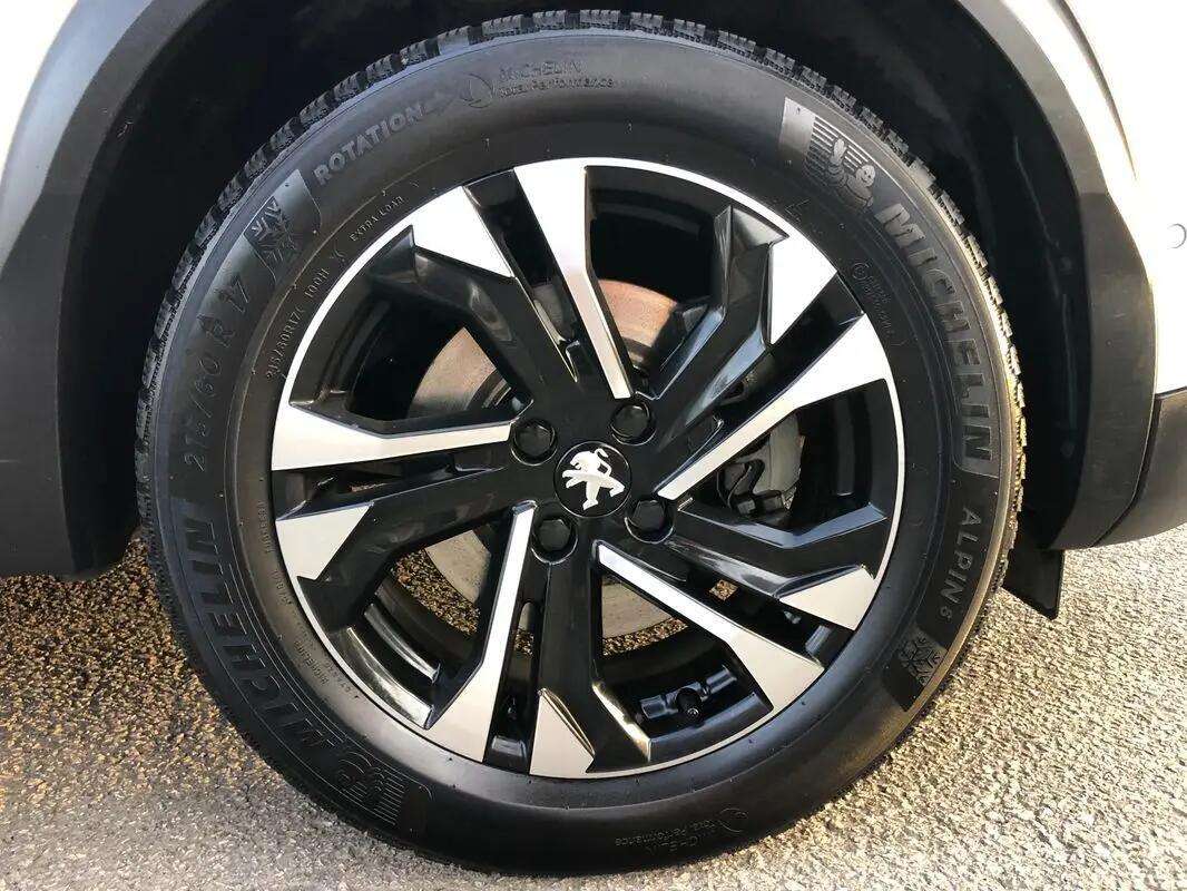 peugeot-e-2008-2021-eletrico-0cc