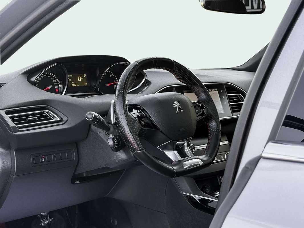 peugeot-308-sw-2020-diesel-1499cc