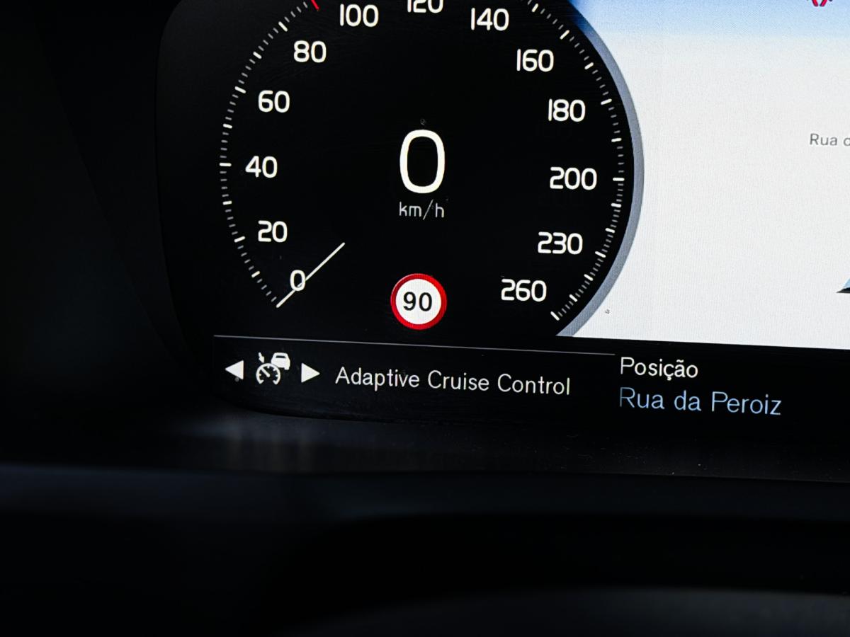 volvo-xc90-2018-diesel-1969cc