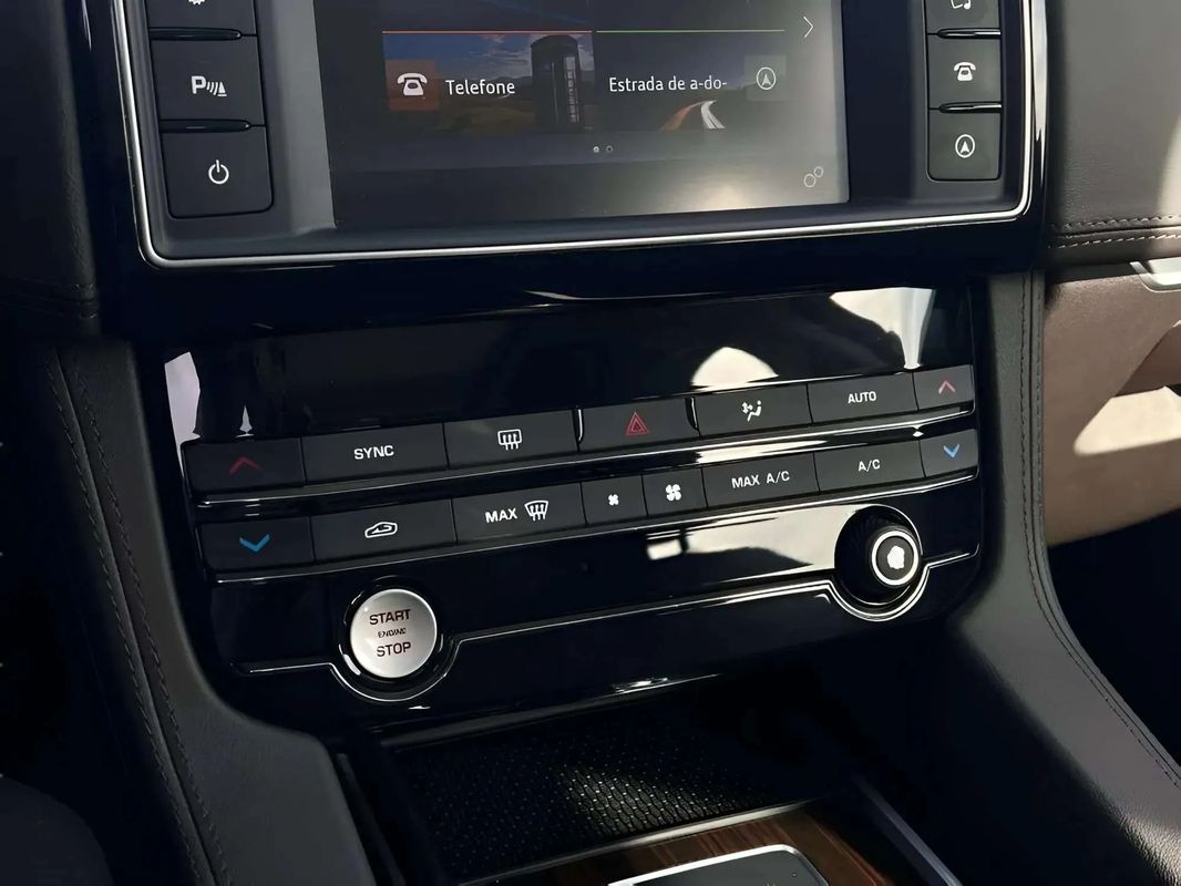 jaguar-f-pace-2017-diesel-1999cc