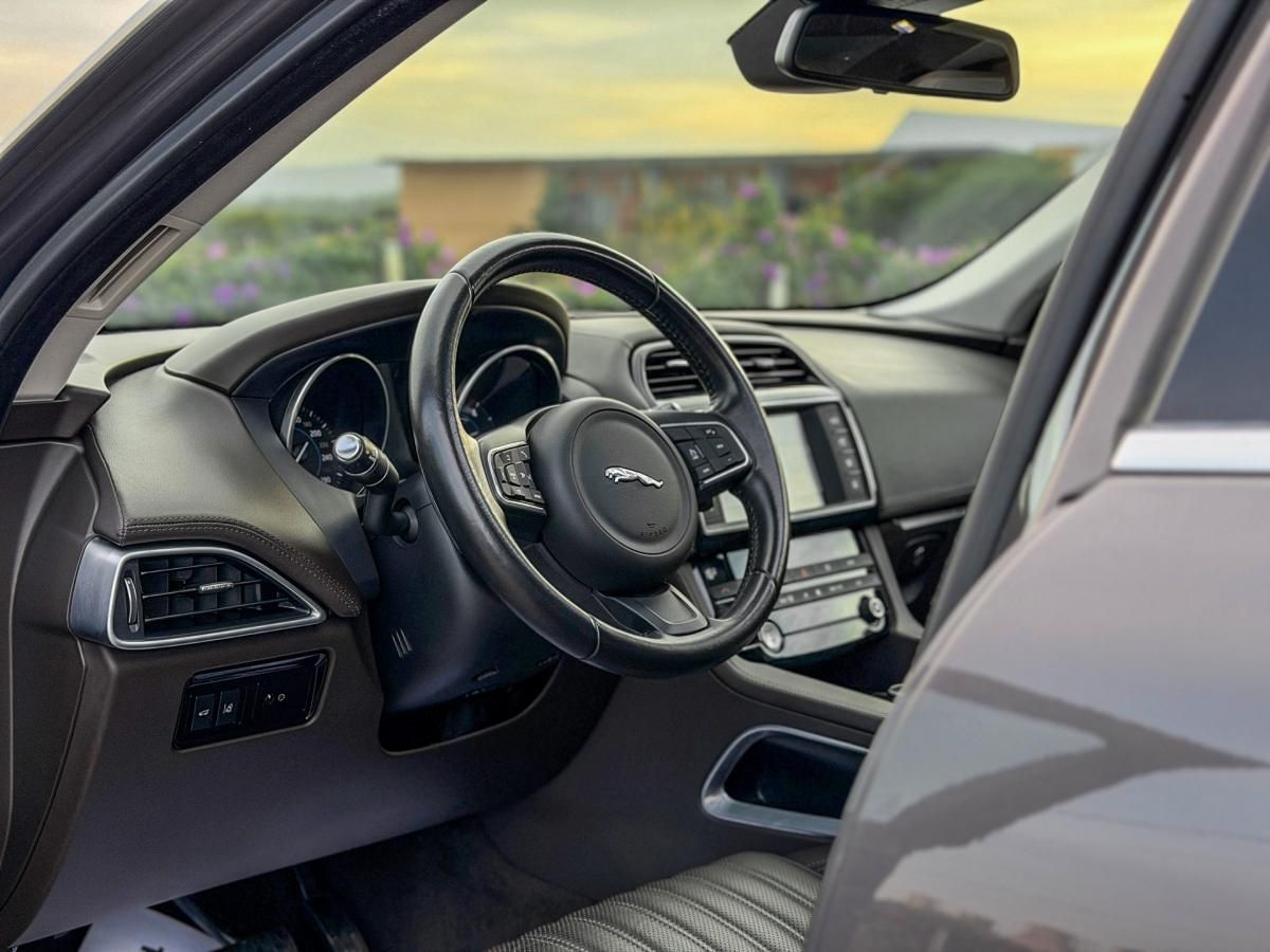 jaguar-f-pace-2017-diesel-1999cc