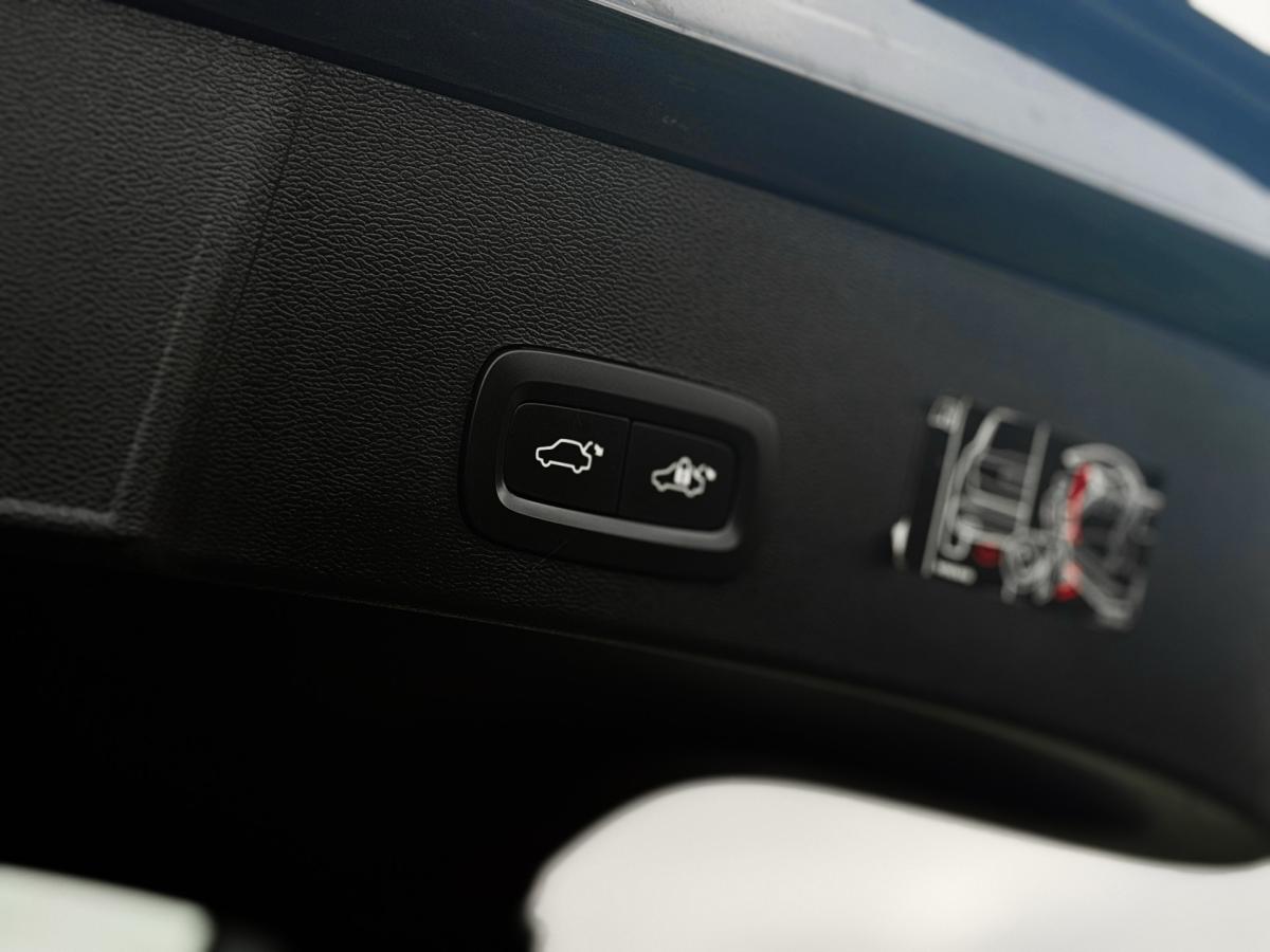 volvo-xc40-2021-hibrido-a-gasolina-1477cc