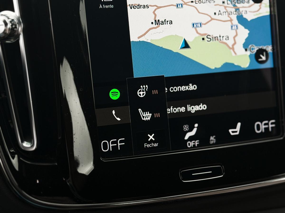 volvo-xc40-2021-hibrido-a-gasolina-1477cc