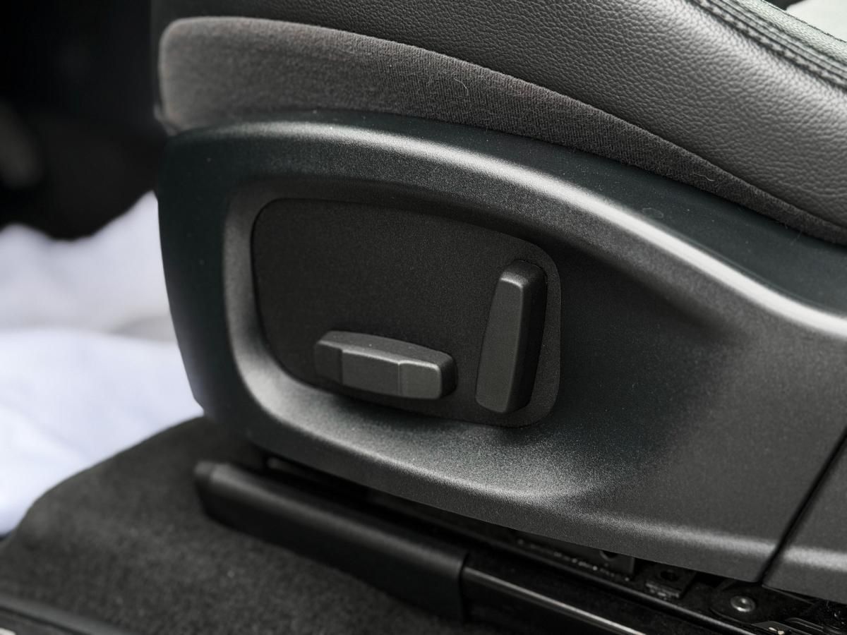 jaguar-e-pace-2018-diesel-1999cc
