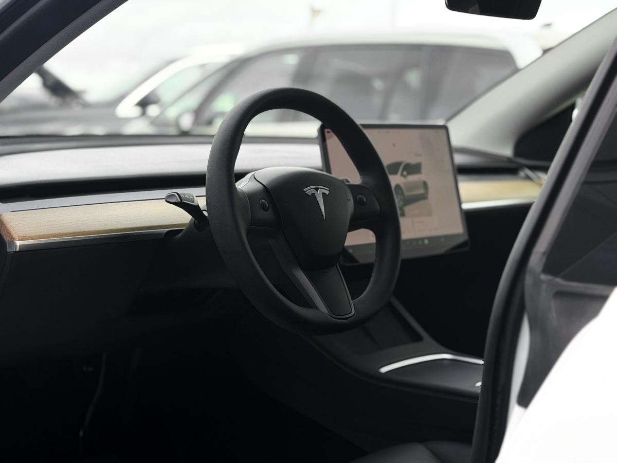 tesla-model-y-2022-eletrico-0cc