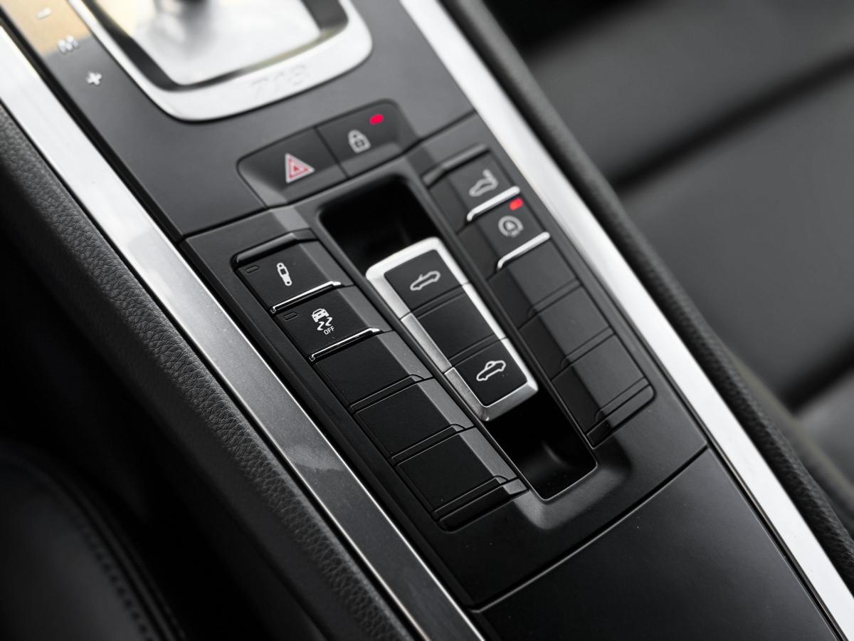 porsche-718-2022-gasolina-1988cc