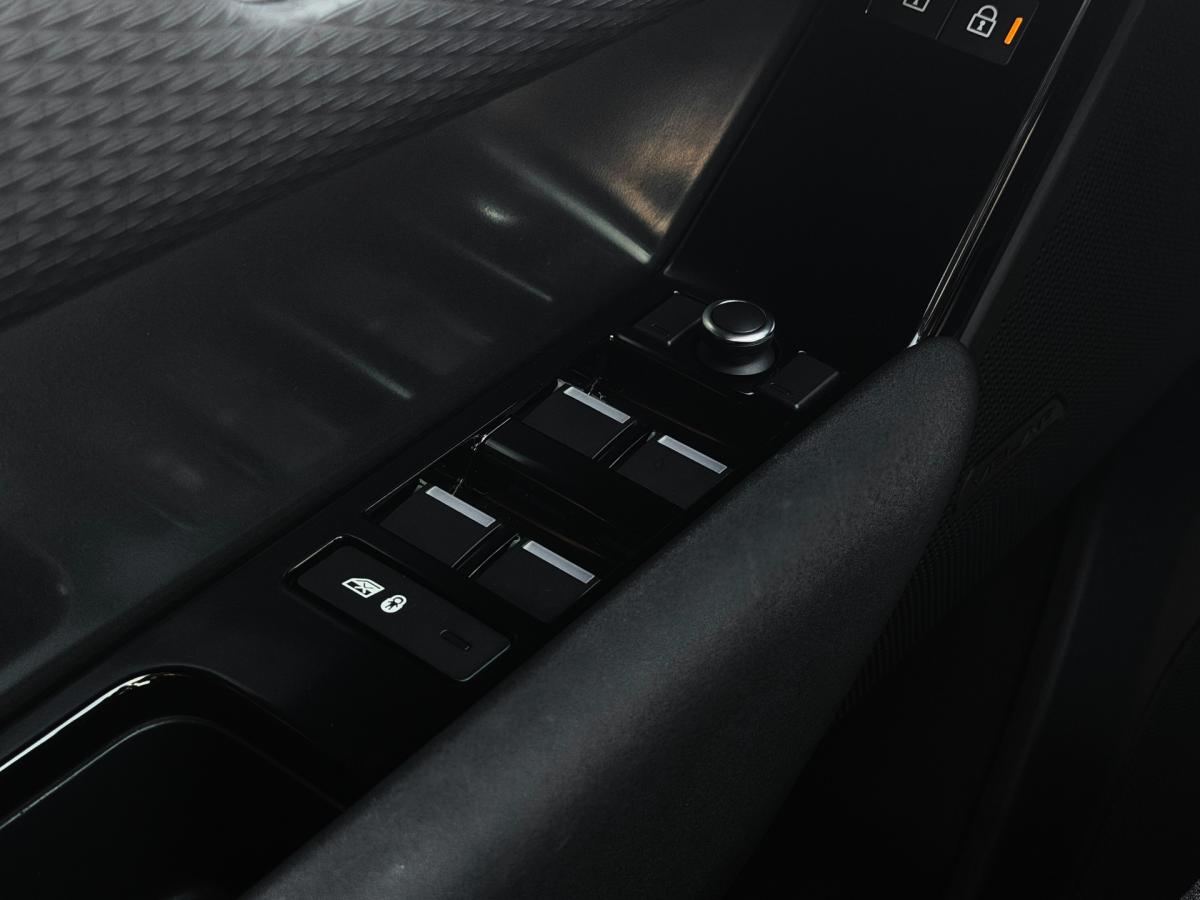 land-rover-range-rover-velar-2022-hibrido-a-gasolina-1997cc