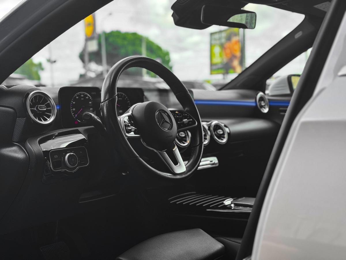 mercedes-benz-classe-a-2021-hibrido-a-gasolina-1332cc