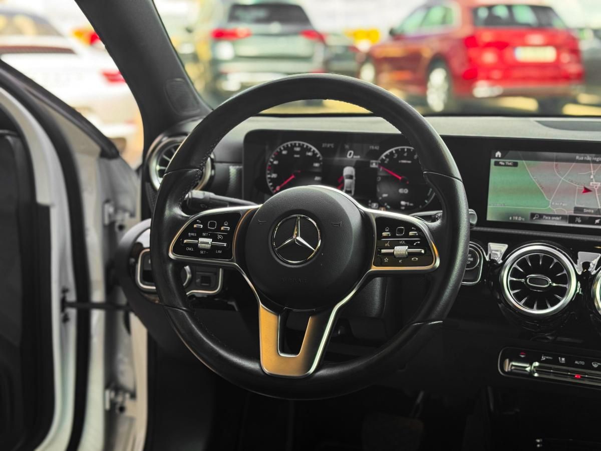 mercedes-benz-classe-a-2021-hibrido-a-gasolina-1332cc