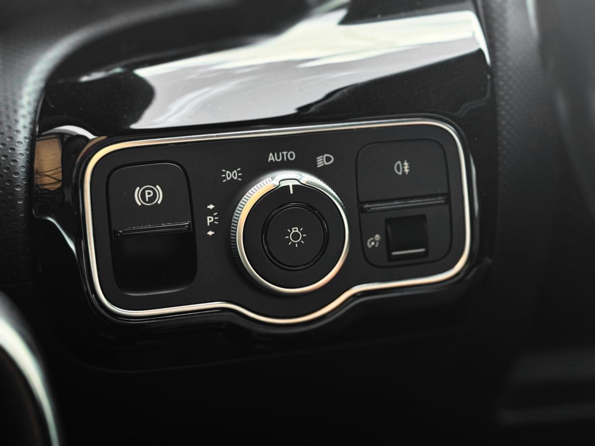 mercedes-benz-classe-a-2021-hibrido-a-gasolina-1332cc