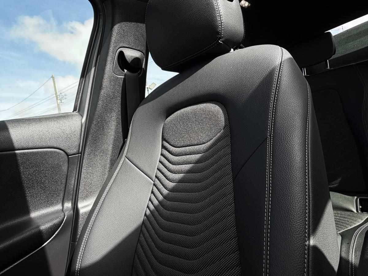 mercedes-benz-classe-a-2023-hibrido-a-gasolina-1332cc
