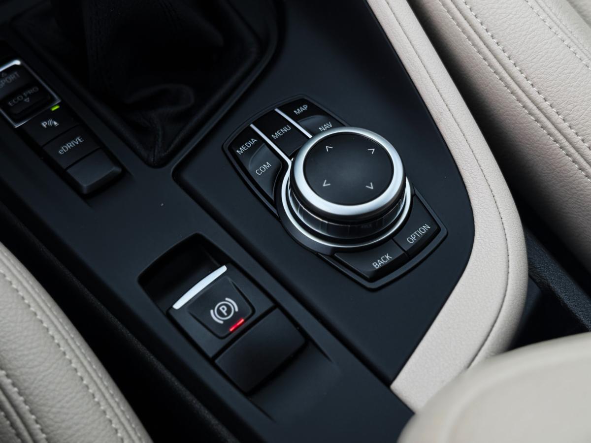 bmw-x1-2021-hibrido-a-gasolina-1499cc