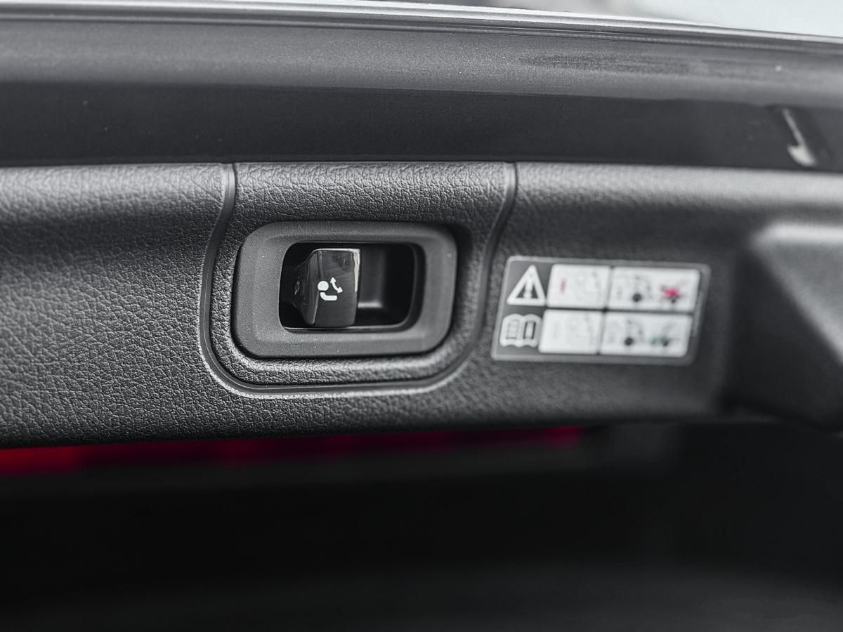 mercedes-benz-classe-c-2023-hibrido-a-gasolina-1991cc