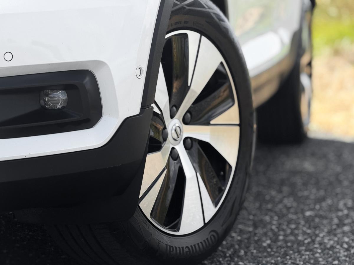 volvo-xc40-2021-hibrido-a-gasolina-1477cc